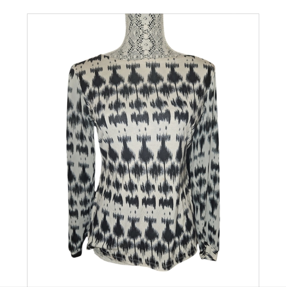 Designer Tal Beck Patterned Top With Fancy Puffy Sleeves